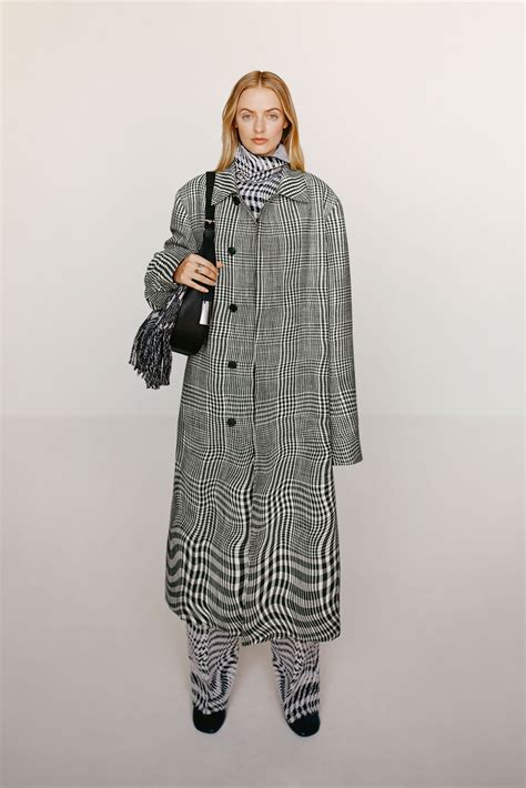 burberry lookbiook|Burberry check 2024.